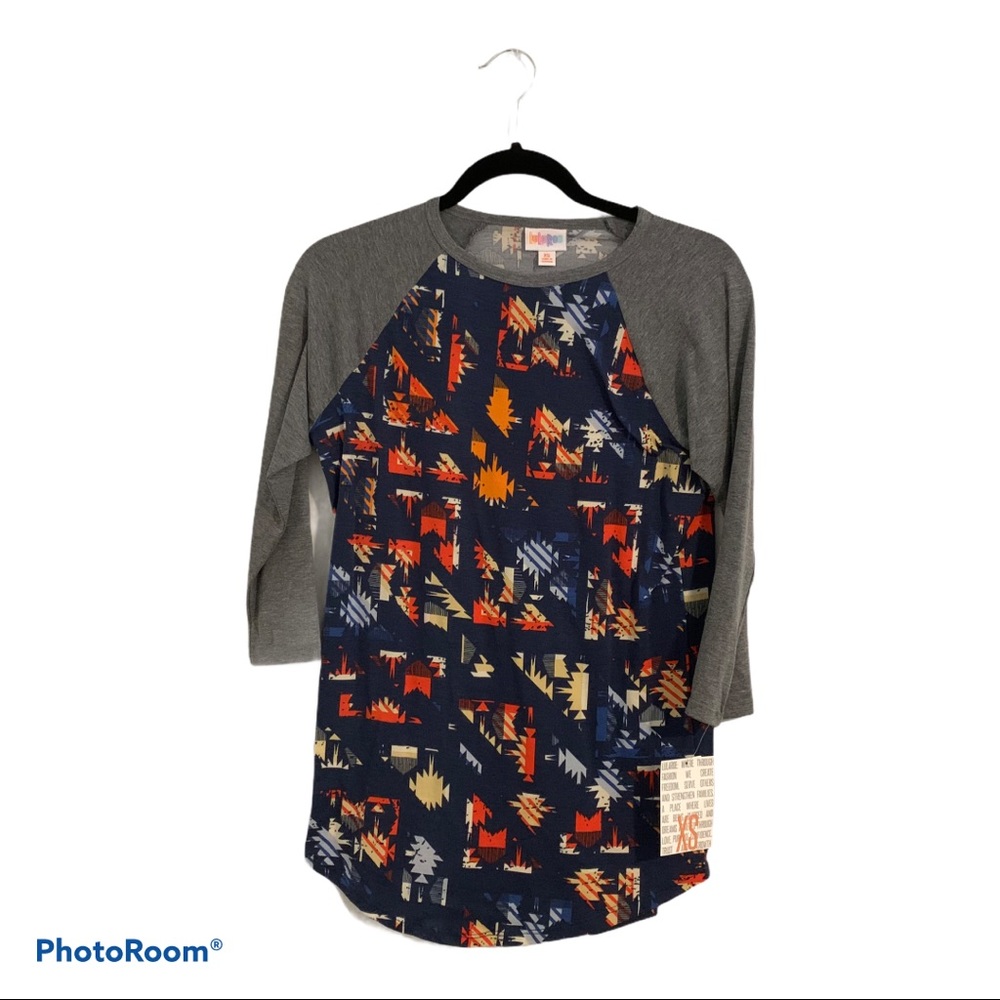 NWT LuLaRoe Randy T-shirt (XS) pattern